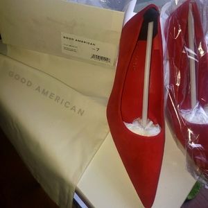 NWB Good American Icon Pointed Toe Red Suede Pumps. 7-Extended.